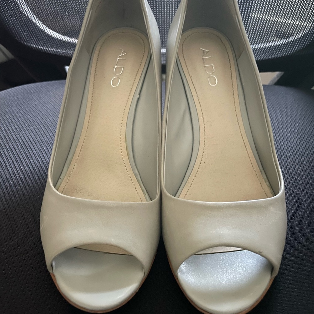 ALDO shoes size 38